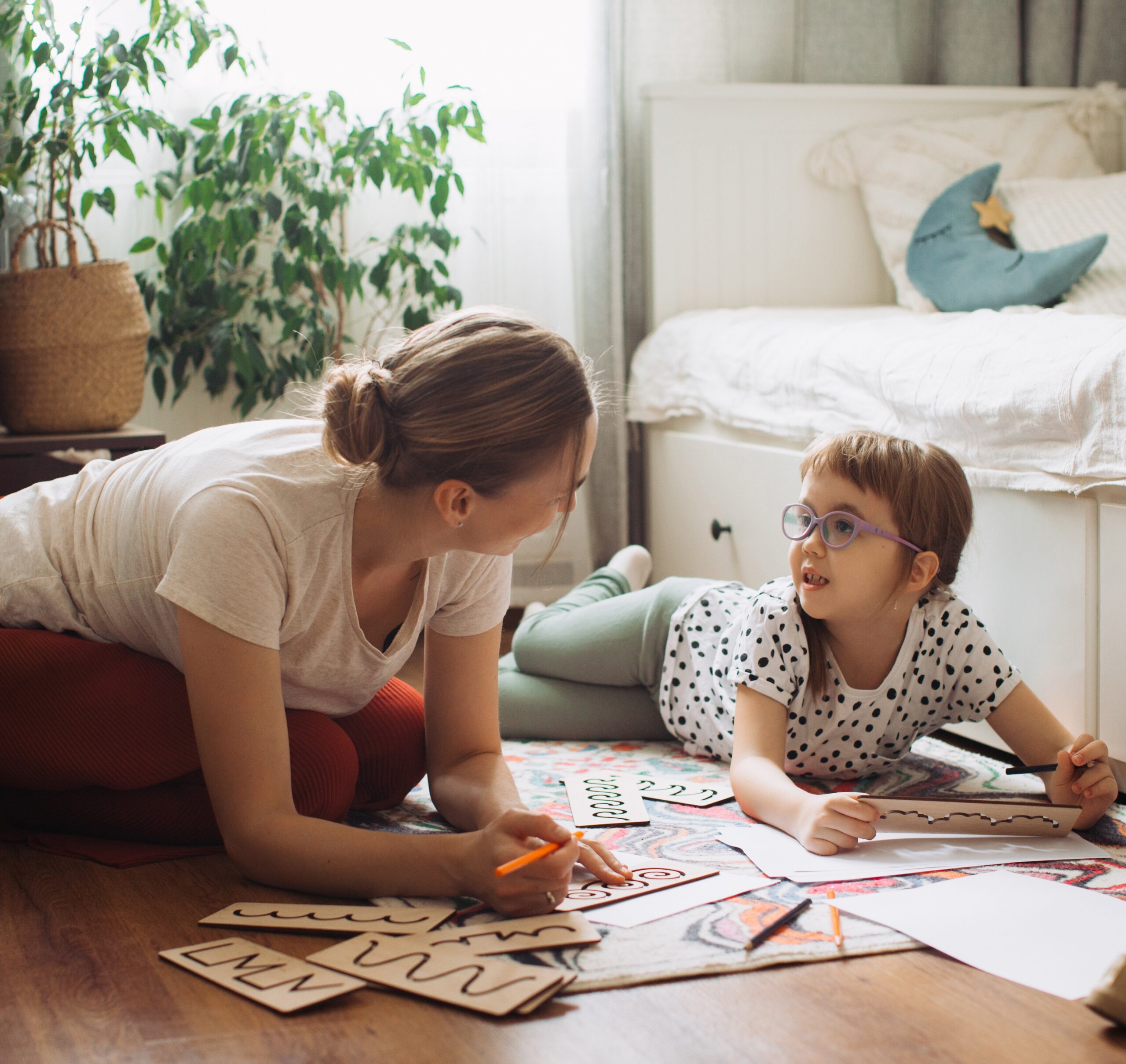 Comment choisir un accompagnement à domicile pour un enfant en situation de handicap ?